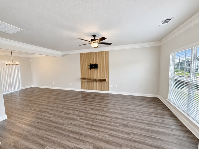4041 Cottingham Wy