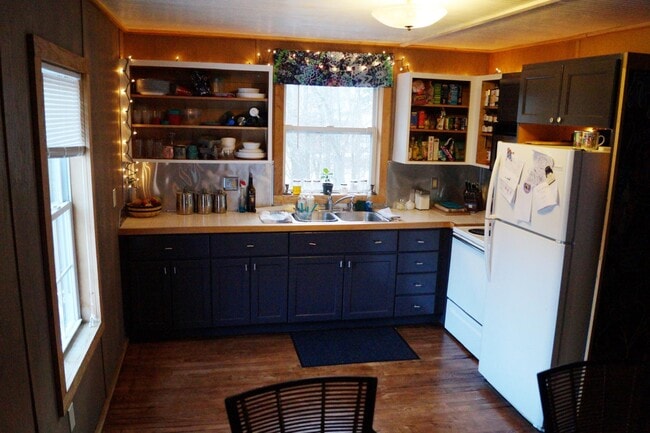 Photo - 165 Old Bristol Rd