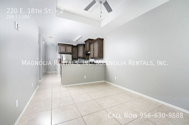 Photo - 220 E 18th St Unidad 2