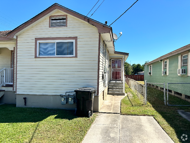 Building Photo - 3133 Eads St Unit 3133 Eads St. Rental