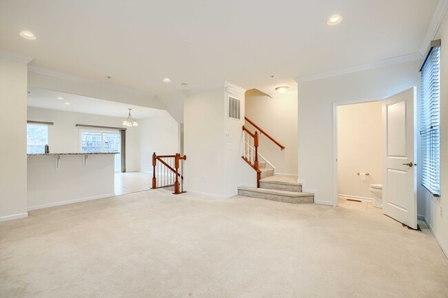 Photo - 7403 Wild Honey Way