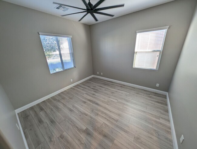 Photo - 4535 Herbert River Ave