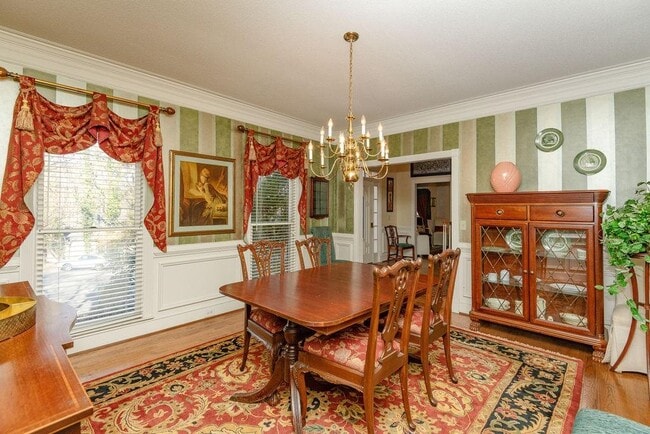 Photo - 10315 Crescent Ridge Dr