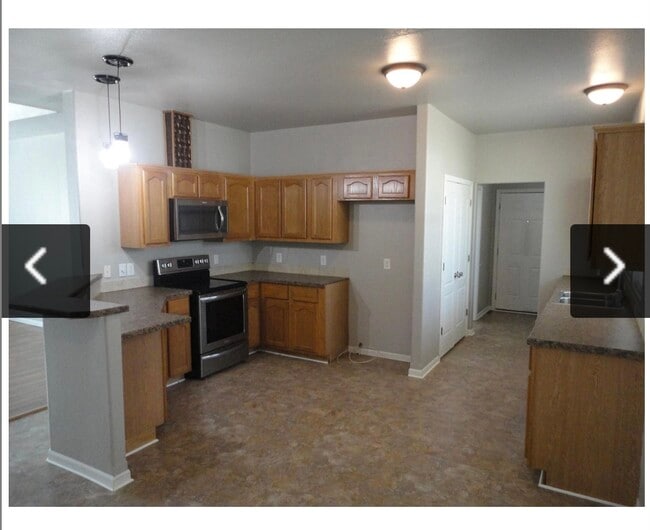 Photo - 105 Hemingway Ct