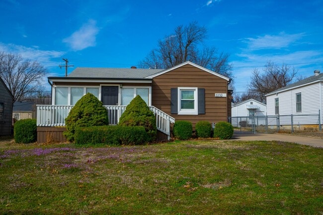 Photo - Charming And Cozy 2 Bedroom Home