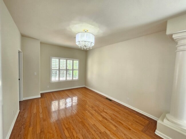 Photo - Beautiful Five Bedroom Four Bathroom Home