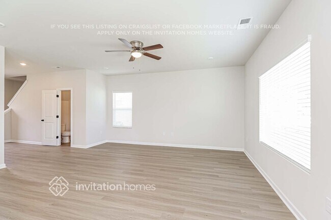 Photo - 3323 Fox Hall Dr