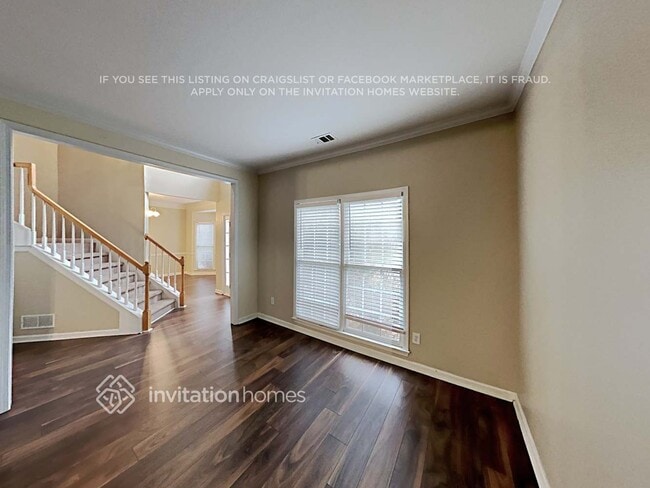 Photo - 404 Willowbrook Ct