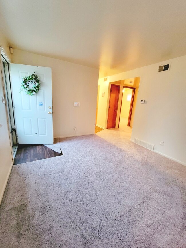726 NE 68th St Unit 730