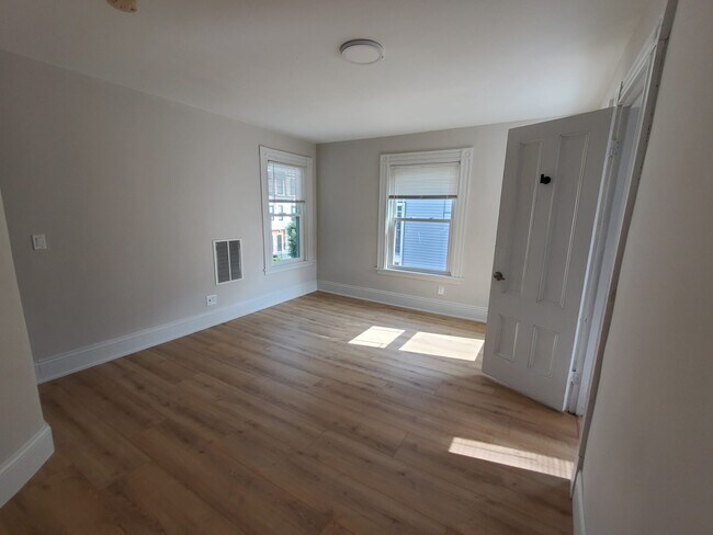 82 Sydney St Unit 1