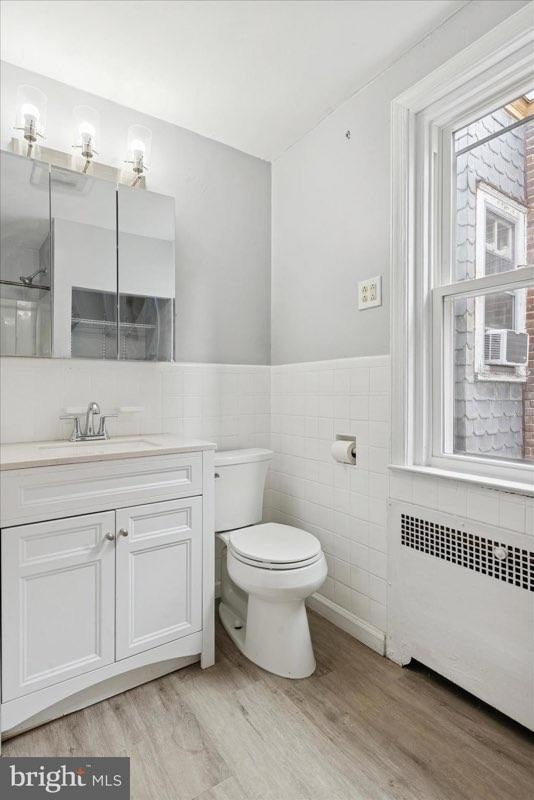 Photo - 3007 N Van Buren St