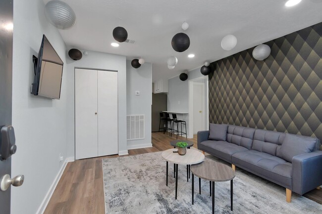 Photo - 3339 Simmons St