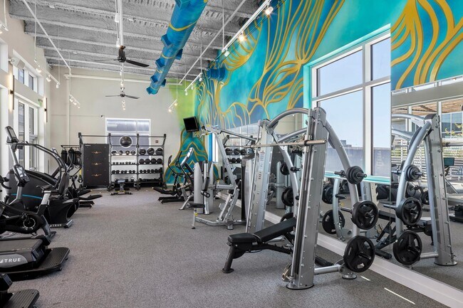 Gimnasio On2nd Amenity - AMLI on 2ND