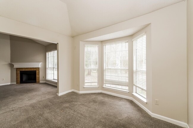 Photo - 7816 Lake Cross Dr E