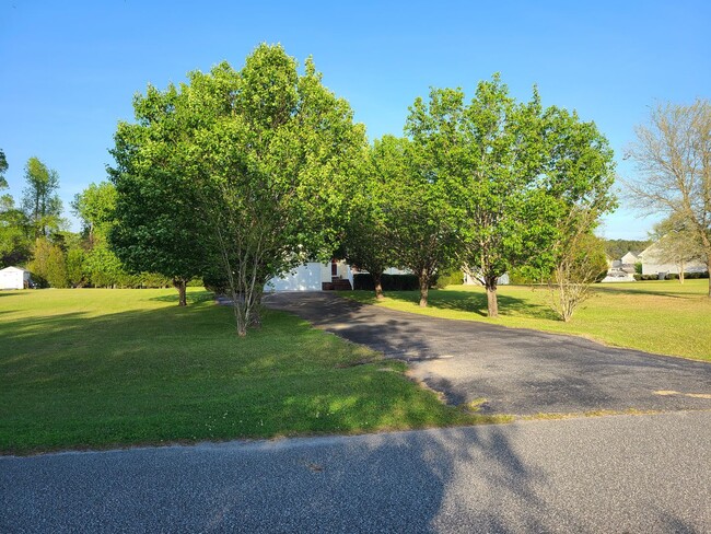 134 Derby Ln