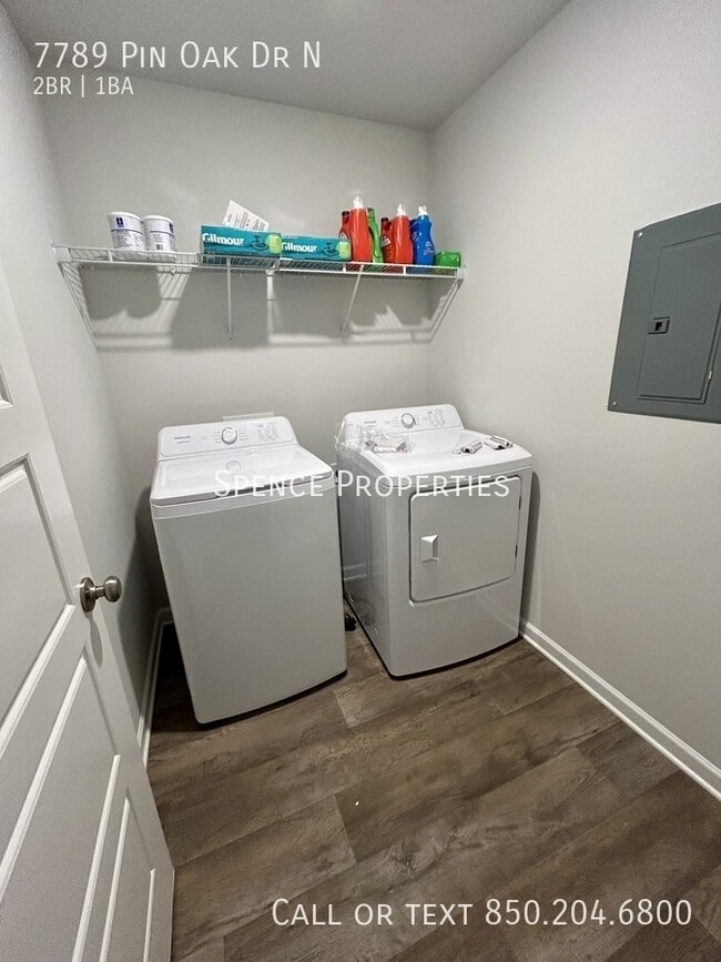 Photo - 7789 Pin Oak Dr N