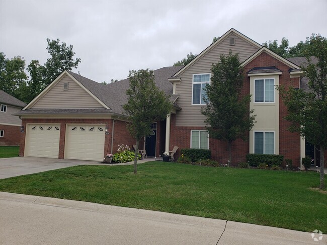 Building Photo - 14261 Shadywood Dr Rental