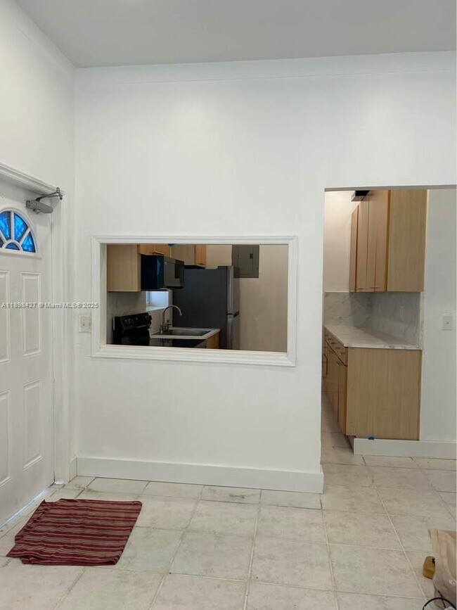 Photo - 205 NW 130th St Unidad 2