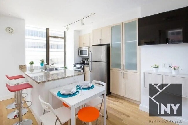 Photo - 126 Pearl St Unidad 19F