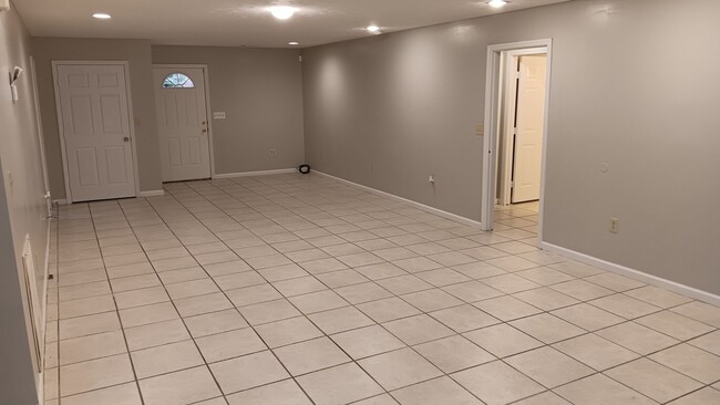 Photo - 1741 Elvan Ave