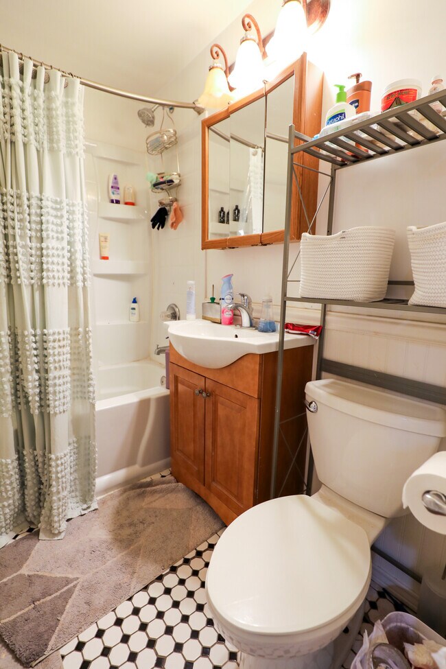 Photo - 315 Saint Paul St Unit 5