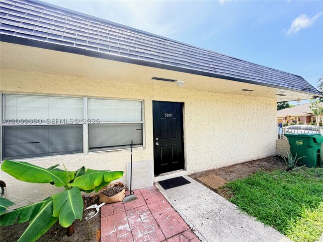 Photo - 5307 NW 23rd St Unit 176