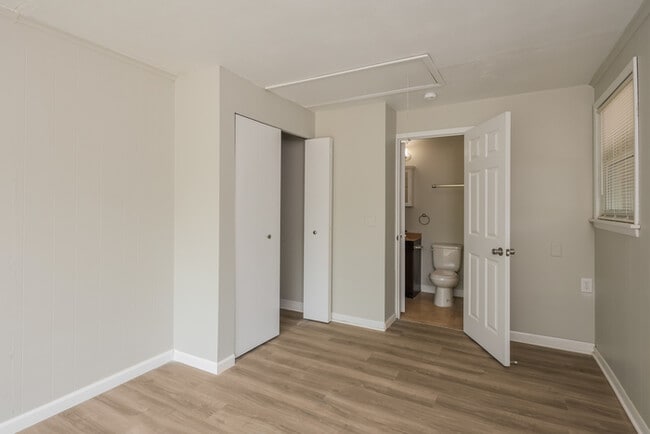 3899 Timberline Dr