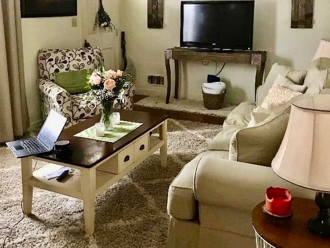 Photo - 30 Whipple Ct