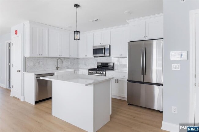 Photo - 110 Madison St Unidad 1