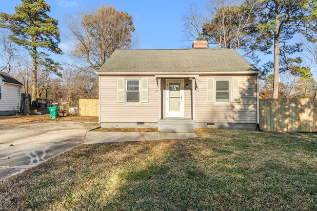 Photo - 108 E Magruder St