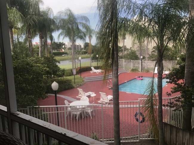 Photo - 2871 N Oakland Forest Dr Unidad 209