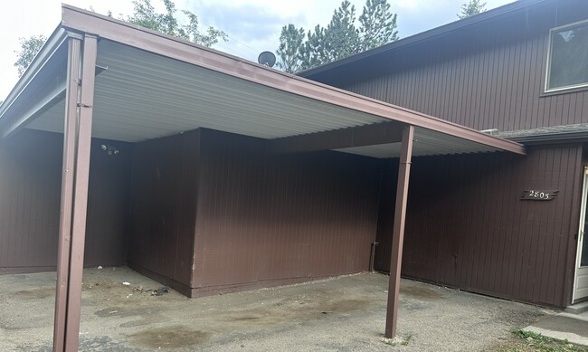 Building Photo - 2805 Riverside Dr