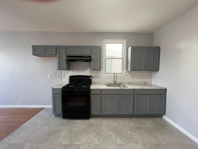 Building Photo - 154 Terhune Ave Unit 6