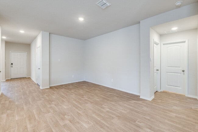 Photo - 4 BR + OFFICE / 3 BA in Seguin - 2042 SF One-Story Home - Arroyo Ranch!