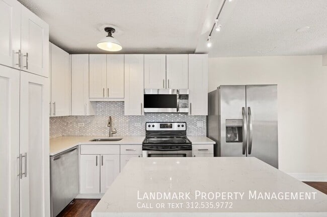 Photo - 2930 N Sheridan Rd Unit 1007