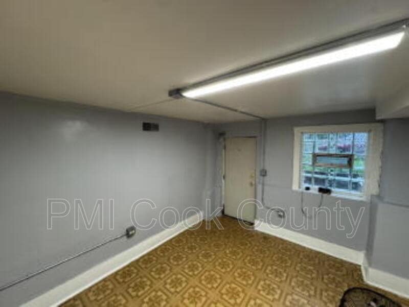 Photo - 1950 S Trumbull Ave Unit G