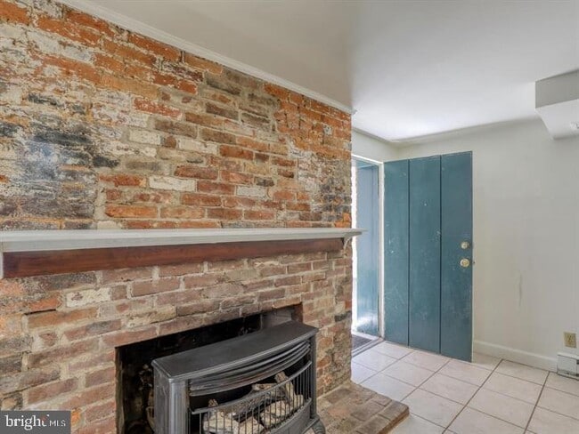 Photo - 103 N Church St