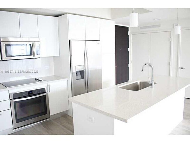 Photo - 999 SW 1st Ave Unidad 2106