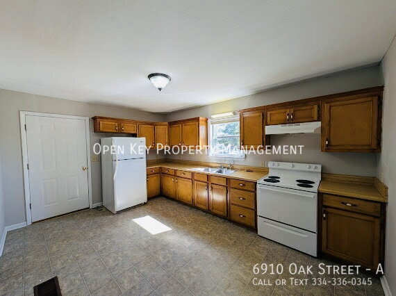 Photo - 6910 Oak St Unidad A