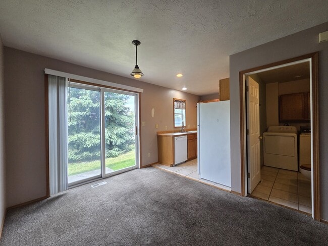 Photo - 111 N Pondera Ave
