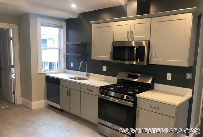Building Photo - 24 Pond St Rental