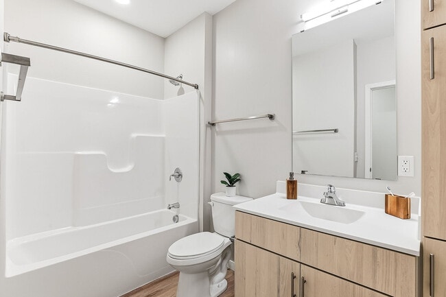 25-web-or-mls-10950-Red-Cir-Dr-25