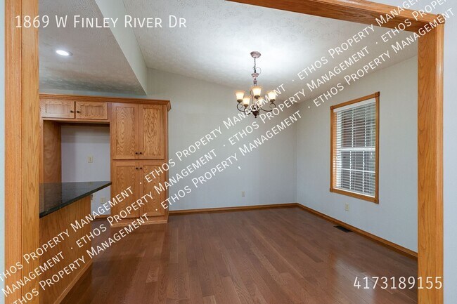 Photo - 1869 W Finley River Dr