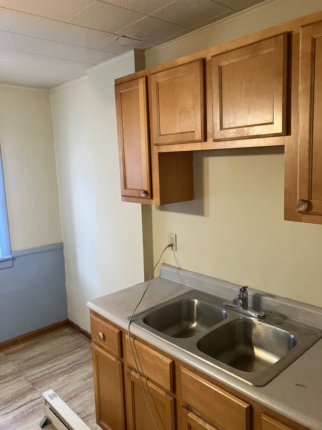 Photo - 114 N 79th St