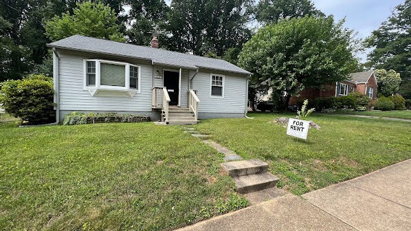 Photo - 10819 Warwick Ave