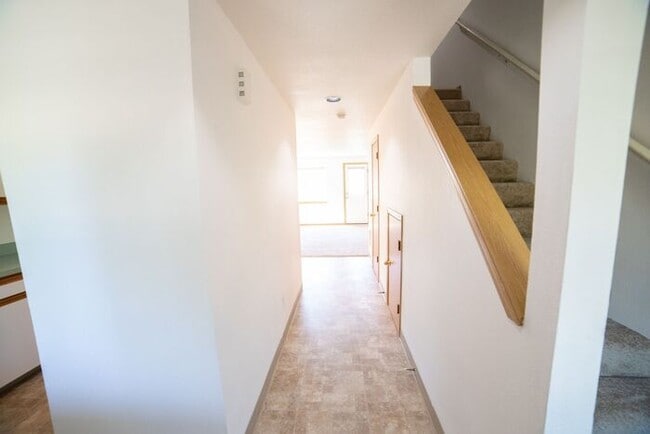 Photo - Townhome with Fresh Updates!!