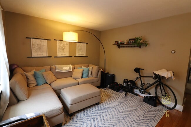 Photo - 30 Beechcroft St Unit 1