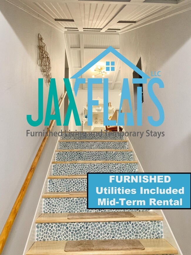 Building Photo - 1636 Larue Ave