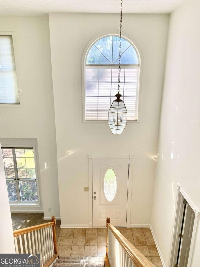 Photo - 640 Suwanee Lakes Cir NW
