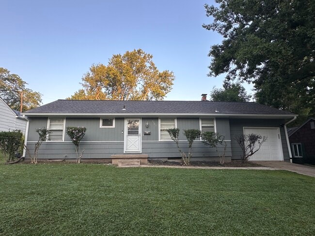 Building Photo - 7708 Juniper St Rental